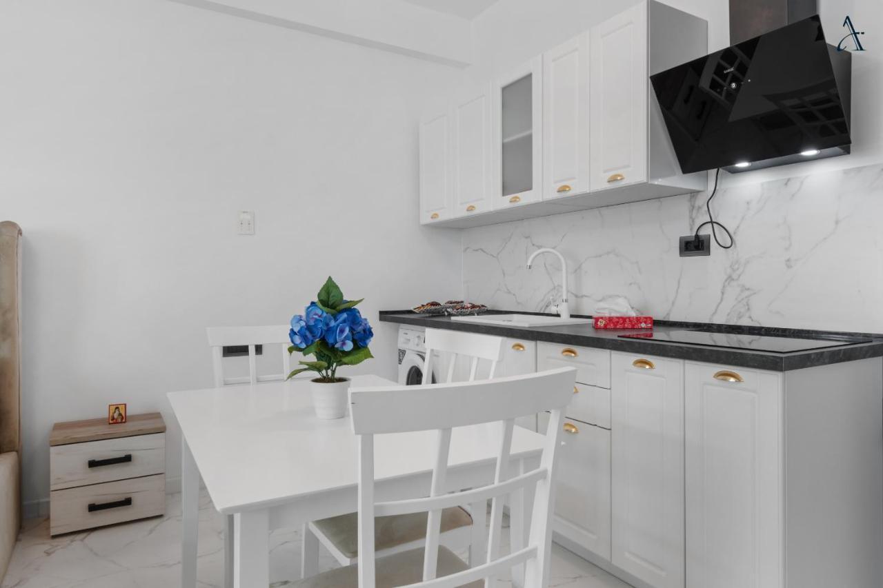 Saint George Studio & Sea View Mamaia Exterior photo